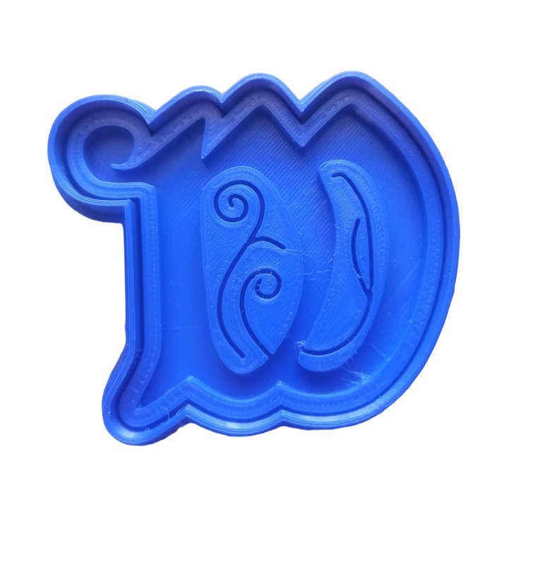 Hubbe Cookie Cutter - Gothic Letter W