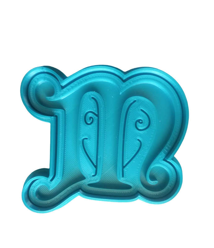 Hubbe Cookie Cutter - Gothic Letter M