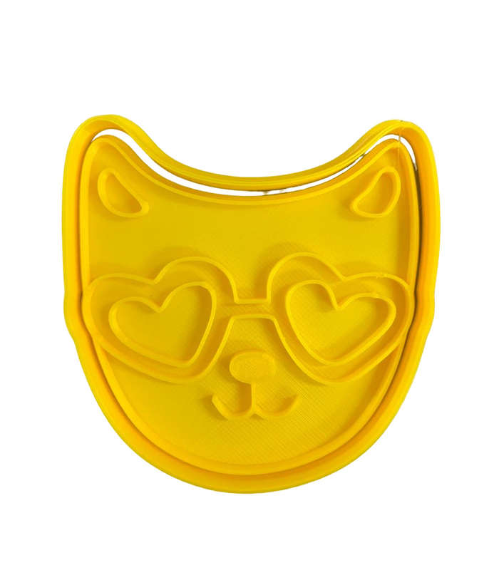 Hubbe Cookie Cutter - Sweet Valentine's Cat with Heart Eyes