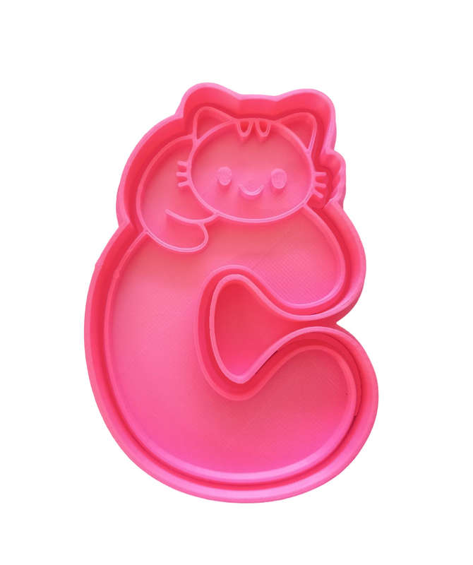 Hubbe Cookie Cutter - Cute Letter C
