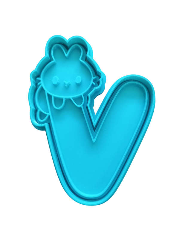 Hubbe Cookie Cutter - Cute Letter V
