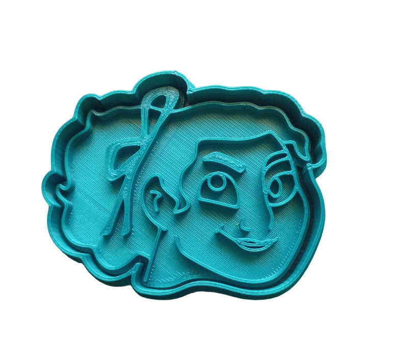 Hubbe Cookie Cutter - Encanto - Luisa