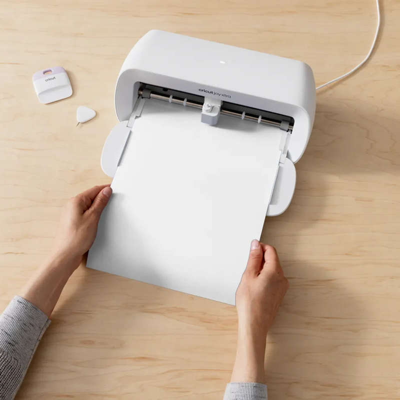 2010400 - Cricut Smart Iron-On Joy Xtra 24;1x61cm (White)