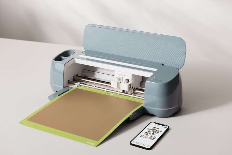 2011082; Cricut Maker 4