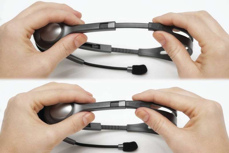 Logitech Headset H111 Analog Stereo Headset  One plug Noise Cancelling mic full stereo sound Flex...