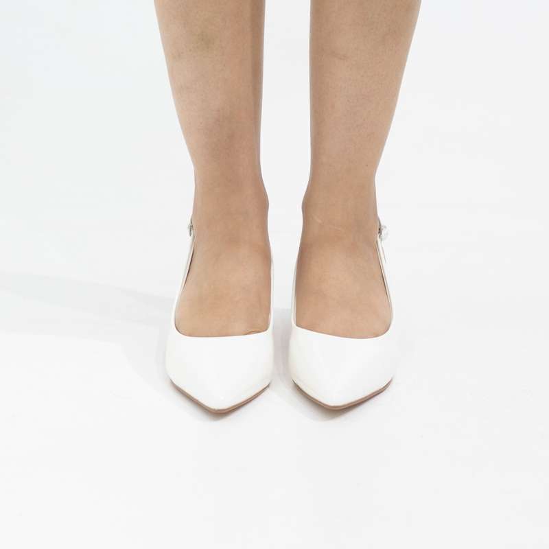 Gabrina 4cm heel pu closed toe sling court white