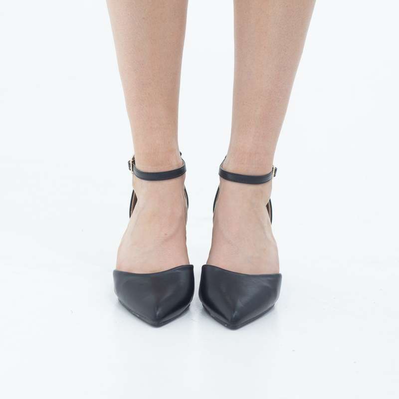 Chandri open waist pointy on 8cm block heel PU black