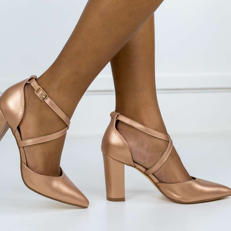 Femi open waist cross-belts court on 8.5cm heel