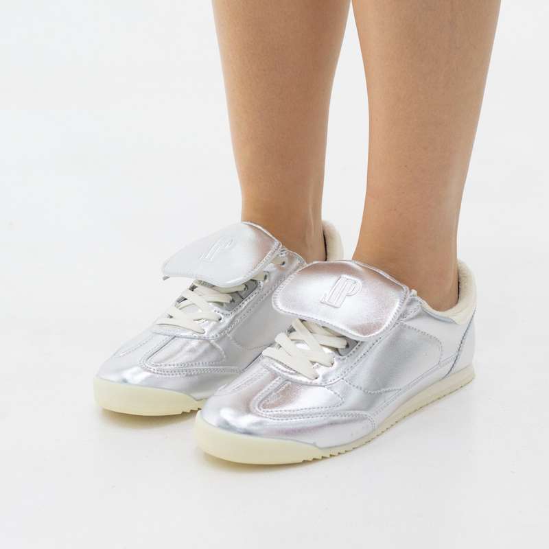 Kajsa metallic panels embroidered lace-up sneaker