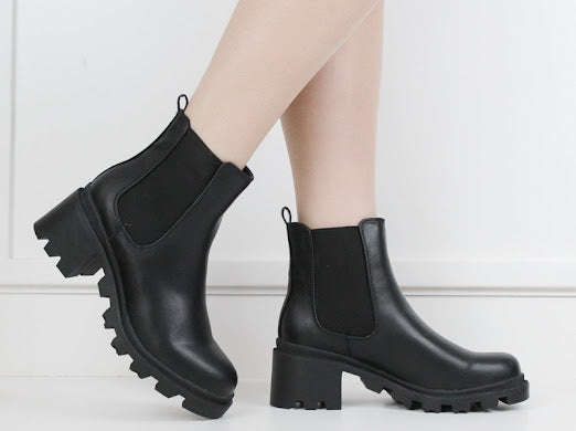 Edna chuncky clerated chelse boot black