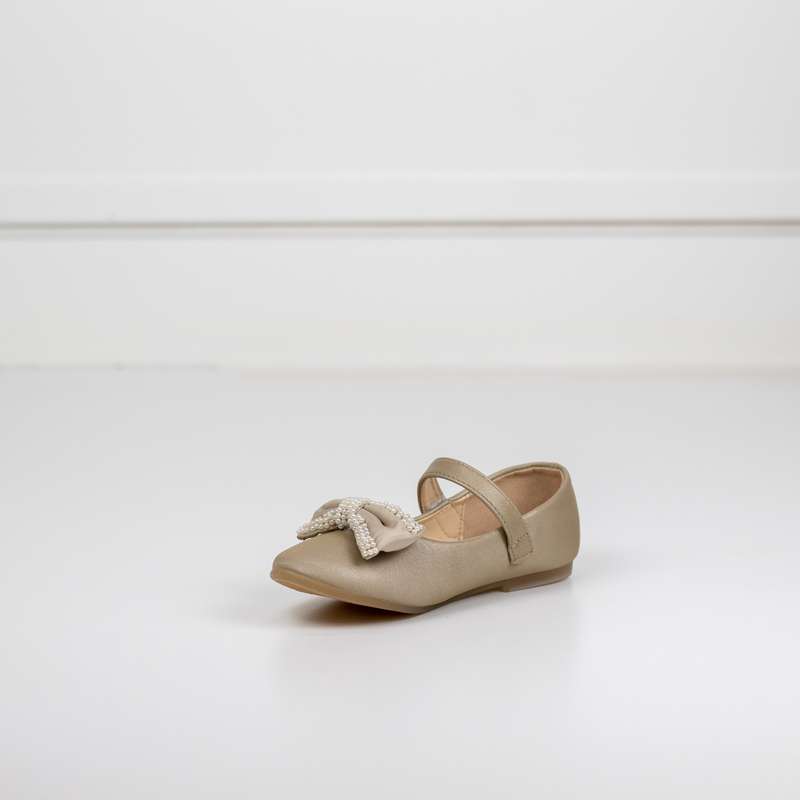 Anura baby girls pump with doubled pearl lining bow nude