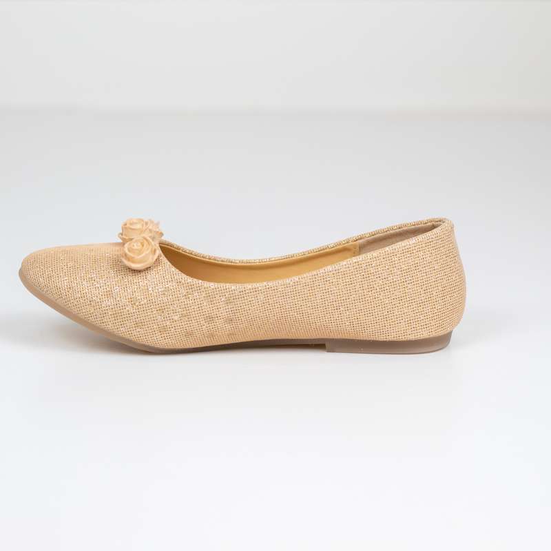 Iniya girls pearls pump with beads champagne