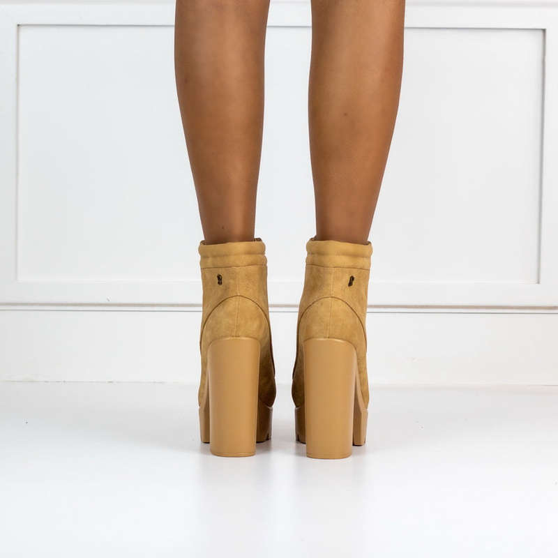 Elloise 10cm heel chunky lace up ankle boot camel