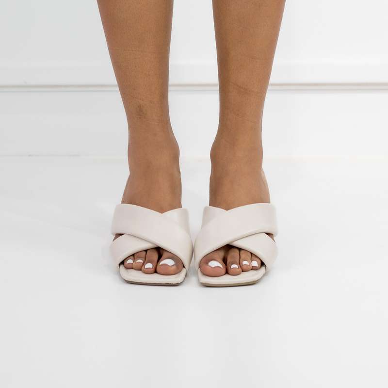 Ofira cross over slide on mid 7cm heel white