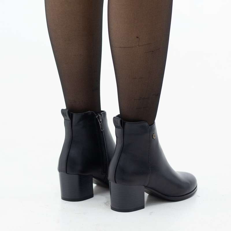 Jenner chelsea pu ankle boot on 5.5cm heel black
