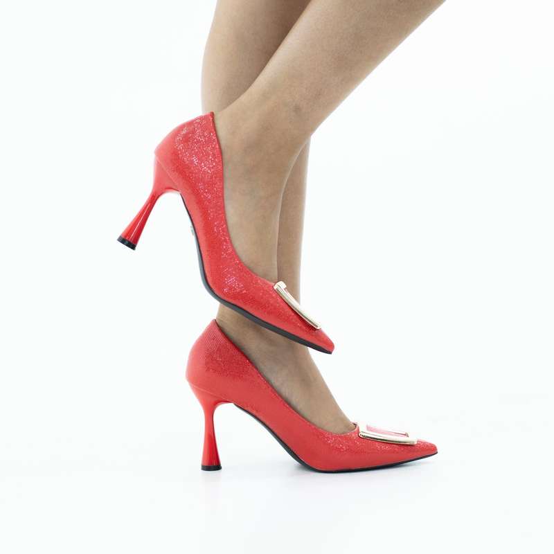 Ressie 9cm heel croc court with gold sqr trim red