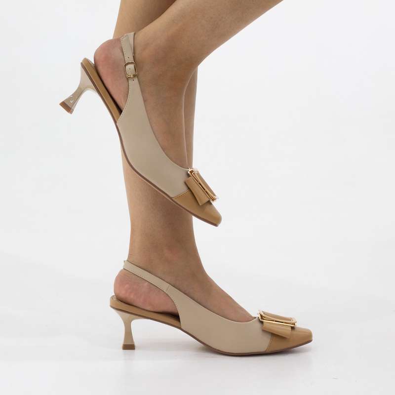 Nelmay buckle trim detailed 2-toned sling back on a 5cm heel