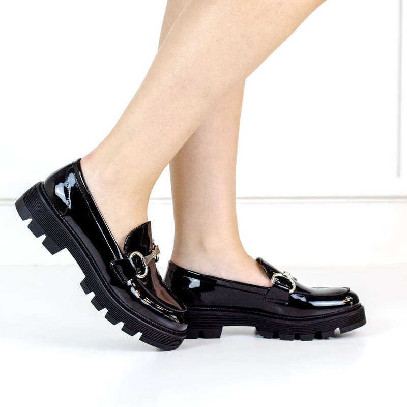 Suzie brougue chuncky with buckle black