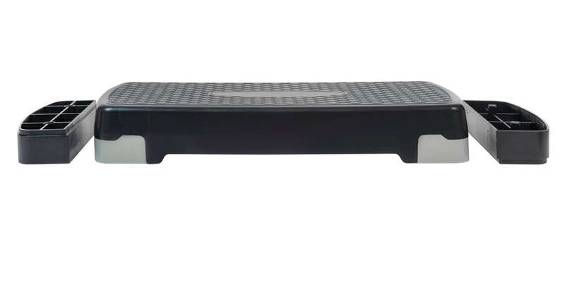 AEROBIC STEPPING BOARD