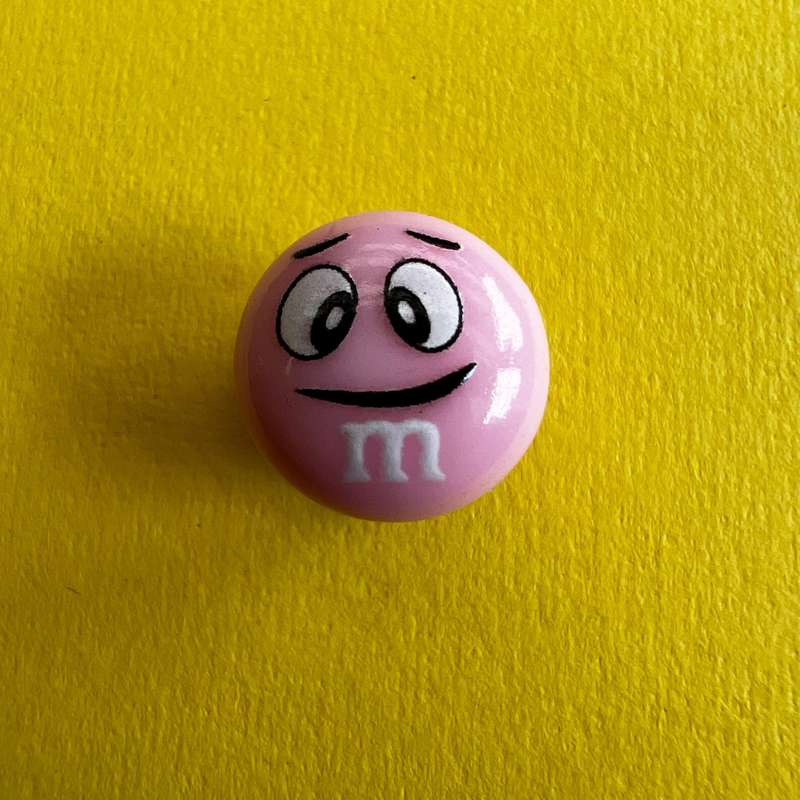 M&M