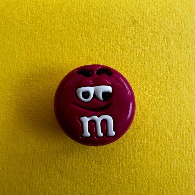 M&M
