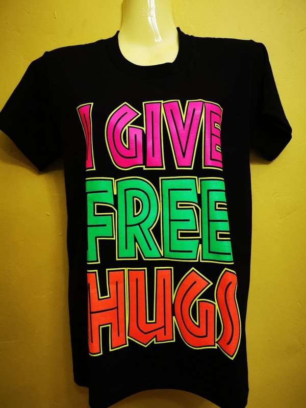 Lumo T-shirt Free Hugs