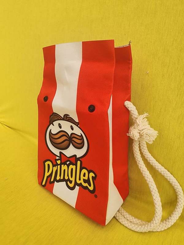 Pringles bag