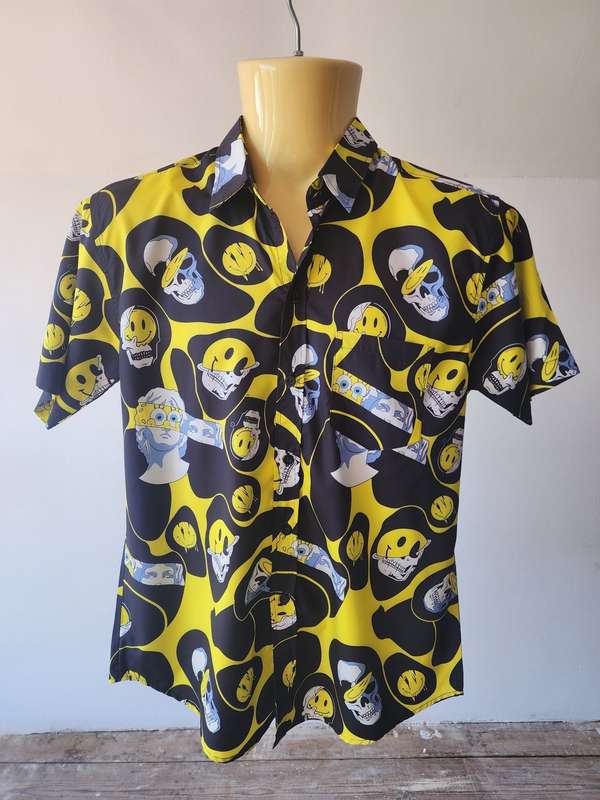 Smiley skull shirt