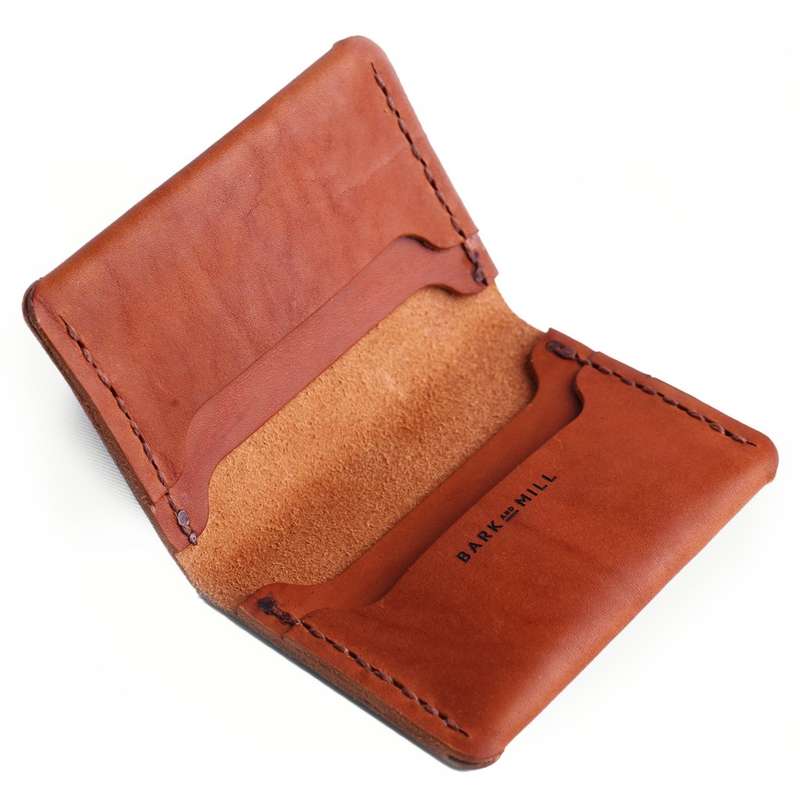 Bark And Mill Bi-Fold Card Holder | Tan