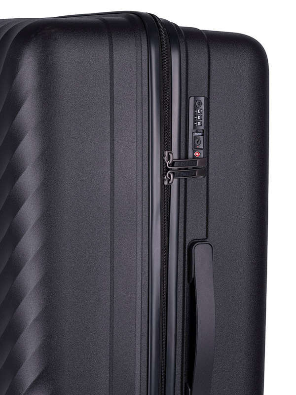 Cellini Qwest Large 4 Wheel Trolley Case | Black