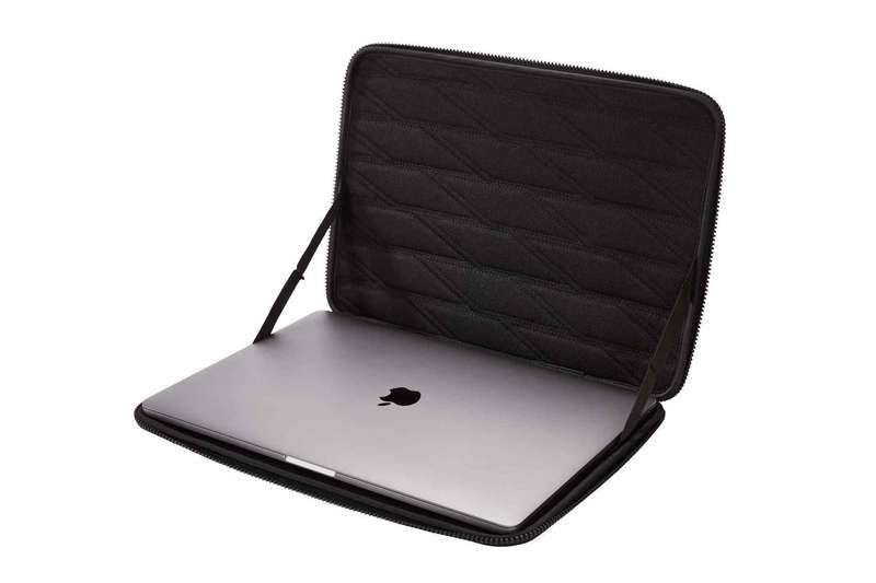 Thule Gauntlet 4.0 Protection Sleeve for 15/16" Macbook Pro® | Blue