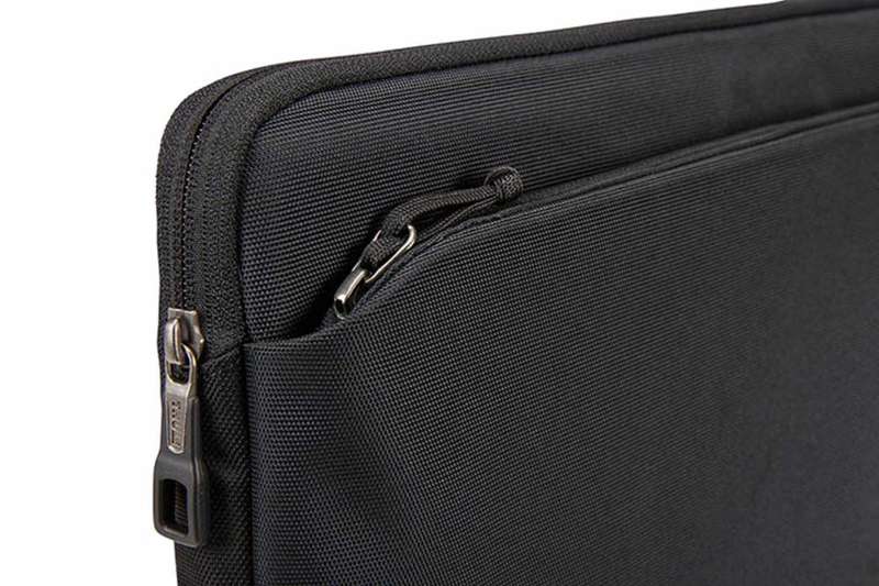 Thule Subterra MacBook® Sleeve 13" | Black
