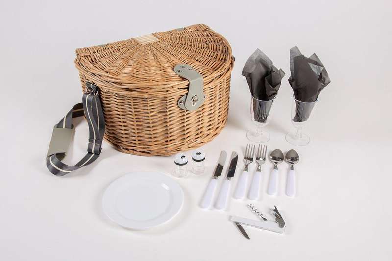 Yuppie Gift Baskets Moonlight Picnic Basket (2 Persons)
