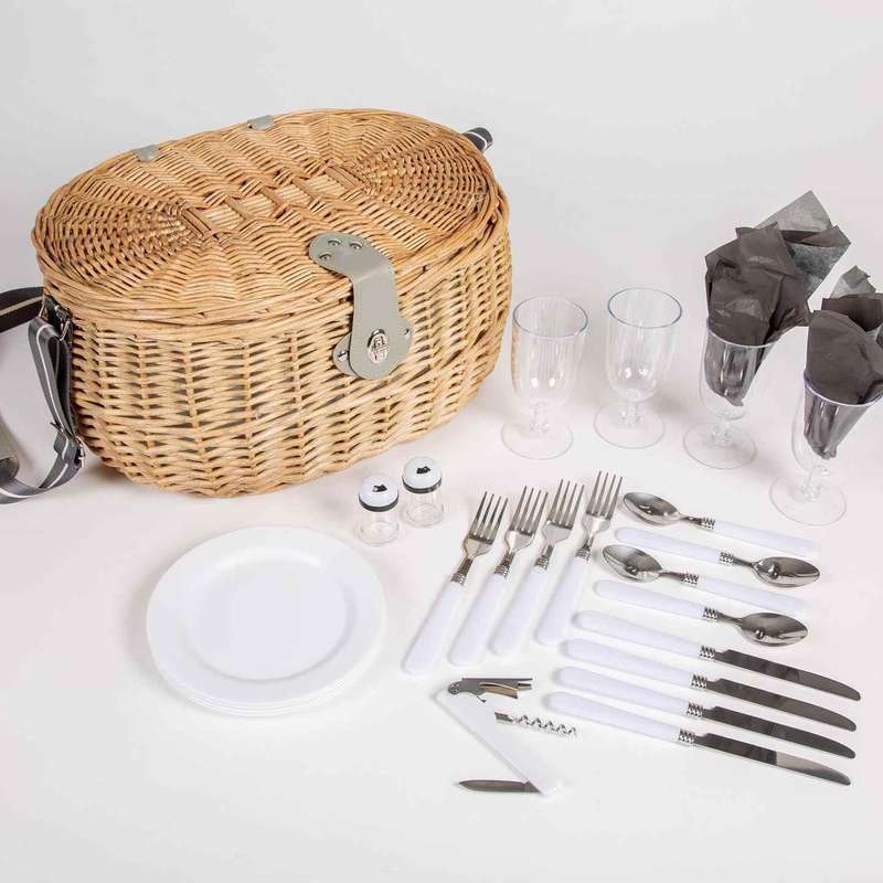 Yuppie Gift Baskets Safari Picnic Basket (4 Persons)