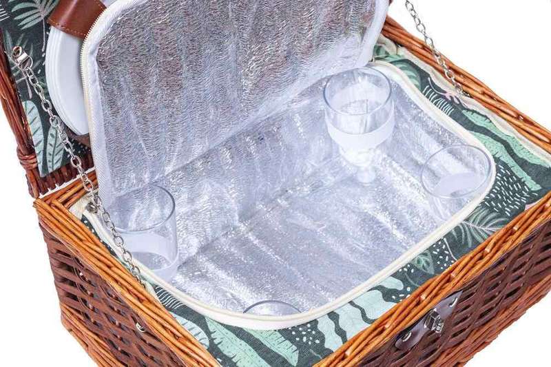 Yuppie Gift Baskets Blossom Picnic Set (4 Persons)