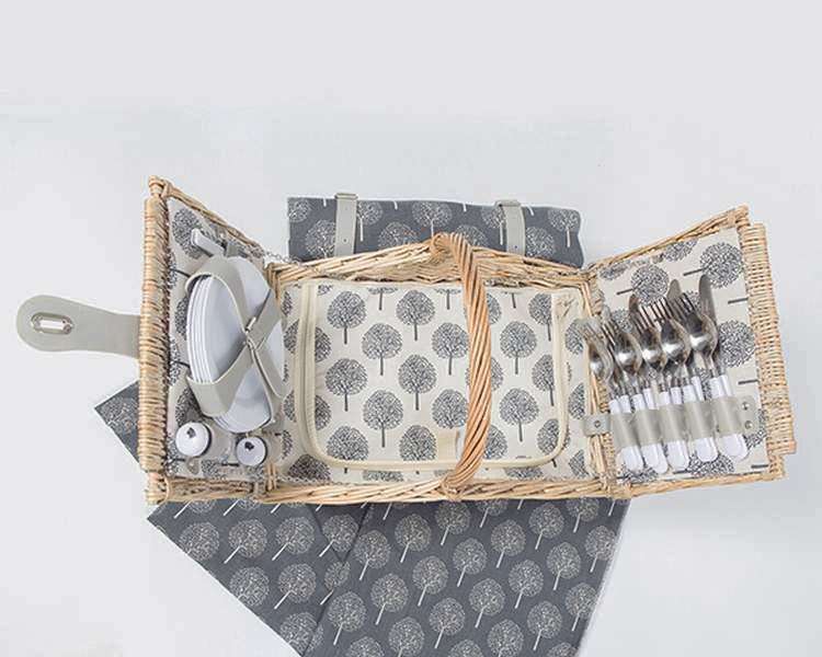 Yuppie Gift Baskets Fairytale Picnic Basket Set (5 Persons)