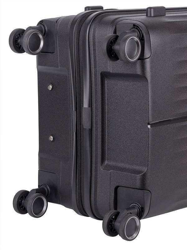 Cellini Xpedition Medium 4 Wheel Trolley Trunk Black