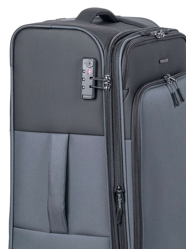 Voyager On The Go Medium 4 Wheel Trolley Case
