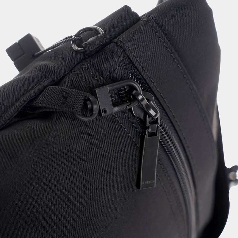 Hedgren Faith Inner City Crossover/Sling Safety Hook RFID Black