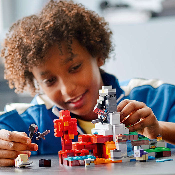 LEGO Minecraft The Ruined Portal 21172
