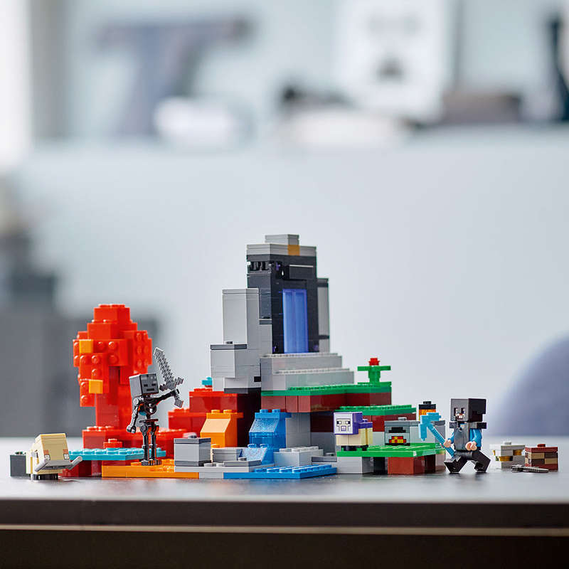 LEGO Minecraft The Ruined Portal 21172