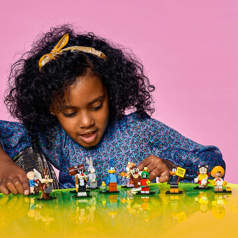LEGO Looney Tunes Minifigures