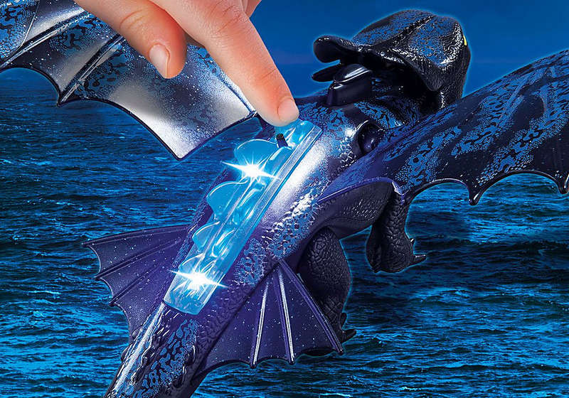 PLAYMOBIL Dragons Hiccup and Toothless with Baby Dragon 70037