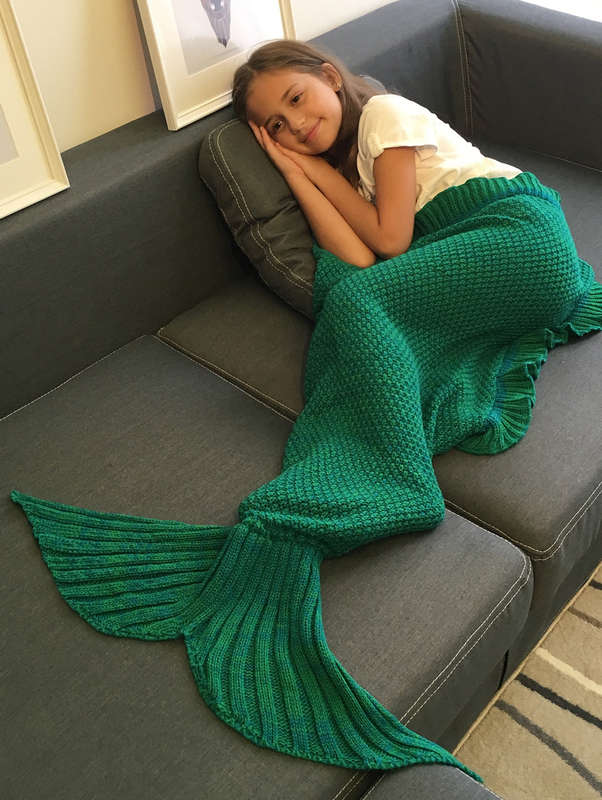Comfortable Flounced Design Knitted Mermaid Tail Blanket