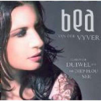 Bea Van Der Vyver - Tussen Die Duiwel en Die diep Blou See
