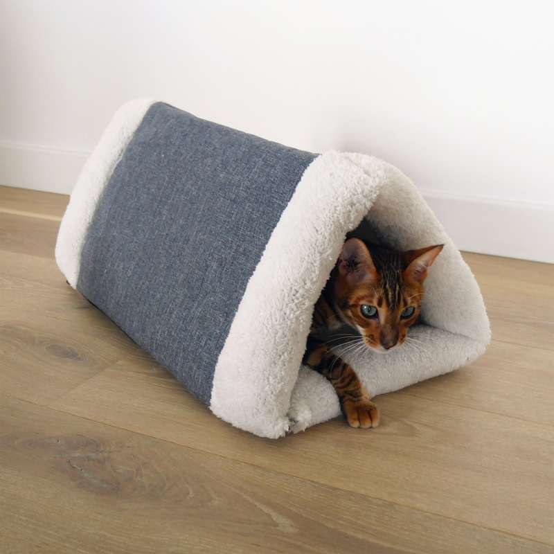 Rosewood Snuggle Plush 2-in-1 Cat Comfort Den (55cm)