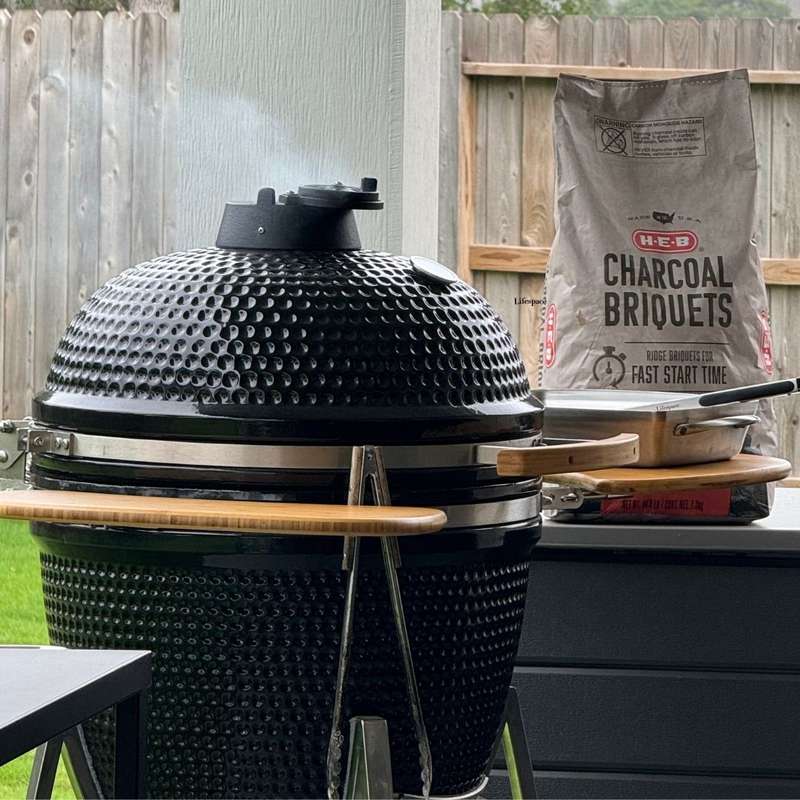 Lifespace Black Enamel 60cm Kamado Charcoal Braai & Smoker