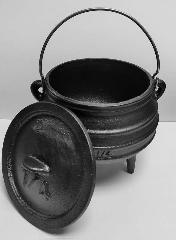 Lifespace Cast Iron No 1/4 Potjie Pot - 0.65lt (2-Pack)