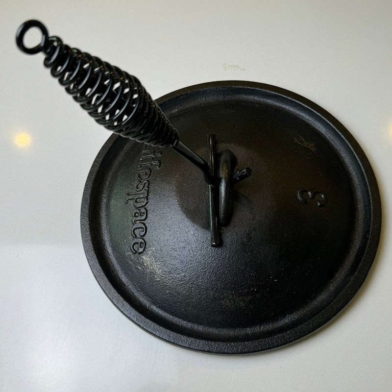 Lifespace Dutch Oven / Potjie Pot Lid Lifter