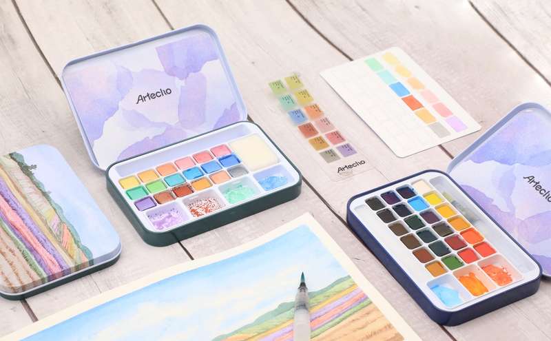 Artecho Metallic Watercolour Paint Set in Tin Case - Professional 18 colour
